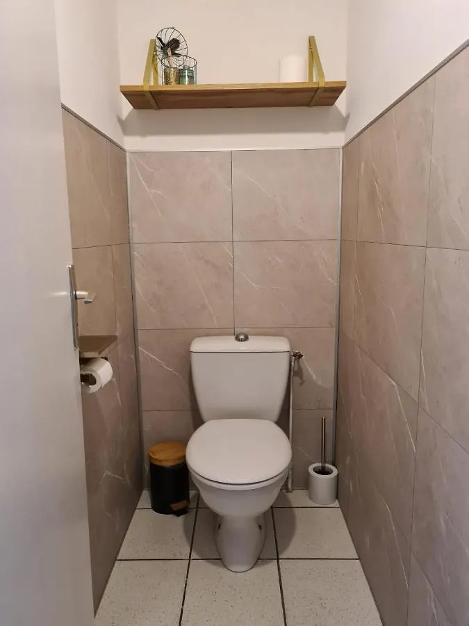 Charmant Appartement Au Coeur De Saint-Péray 0*,